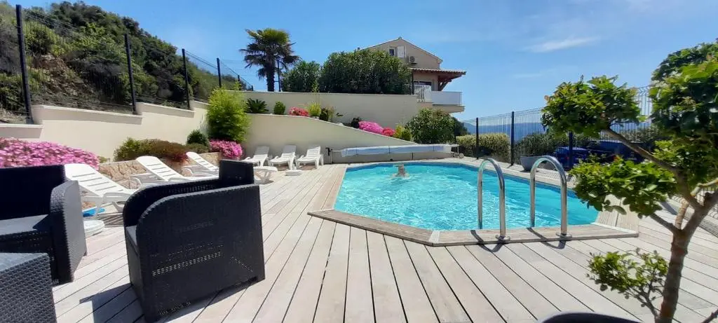 Gites Sassone a Ajaccio. Location de maison de vacances.