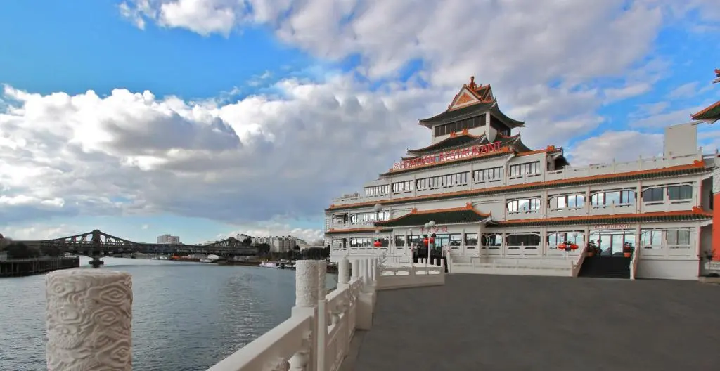Huatian Chinagora