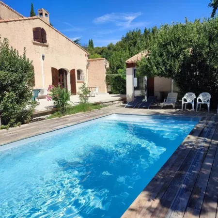 villa avec piscine privee