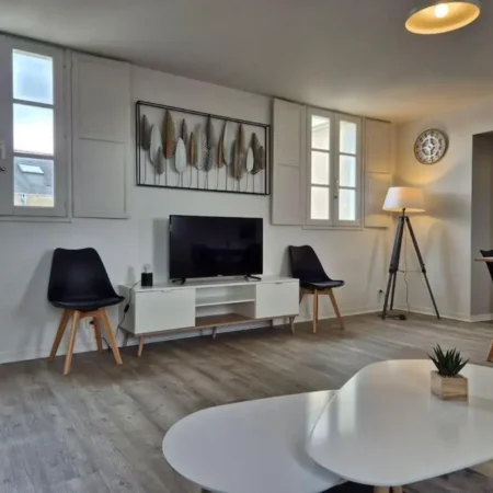 L&rsquo; APPARTEMENT 15