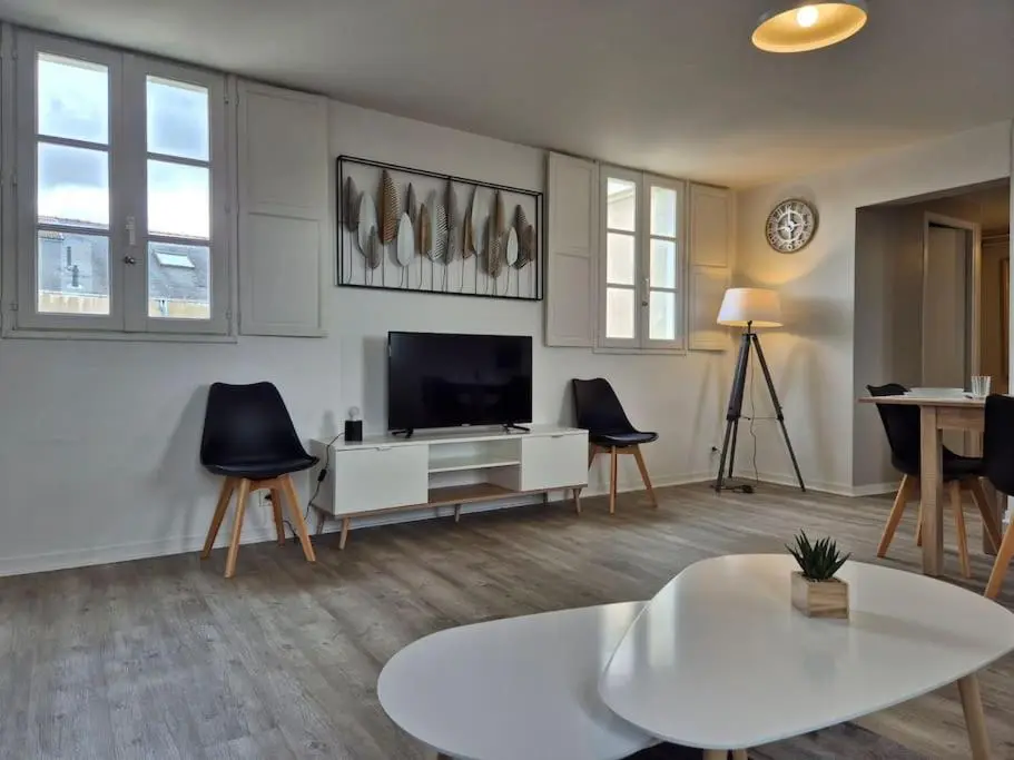 L’ APPARTEMENT 15