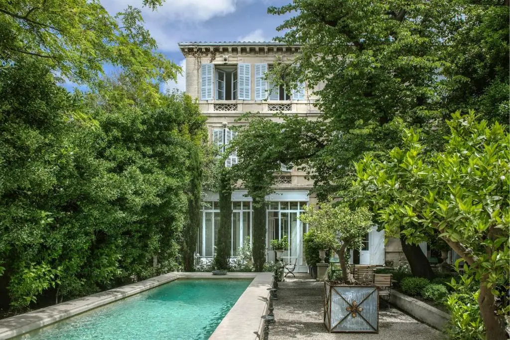 L’Hotel Particulier Arles: 5-star Hotel & Restaurant