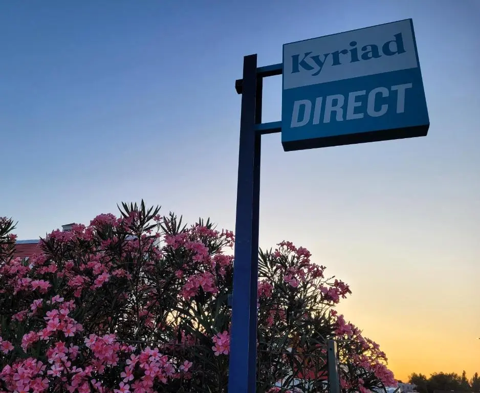 Hotel Kyriad Direct Arles
