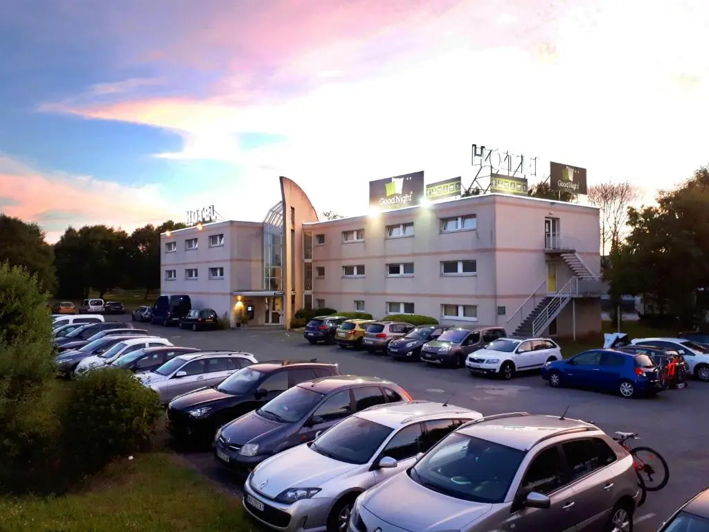 Good Night Hotel