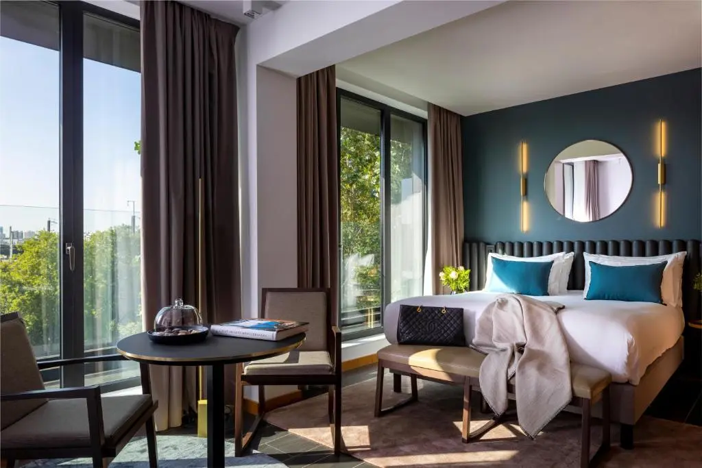 Howard sur Seine hotel
