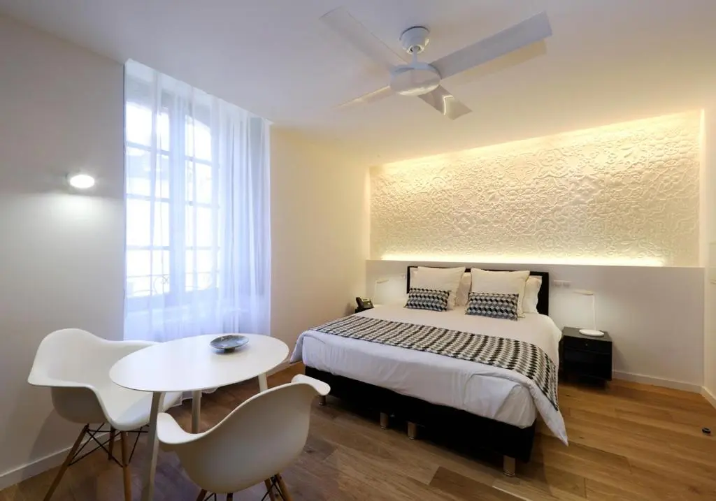 Hotel Les Maisons du pont – Charme & Caractere