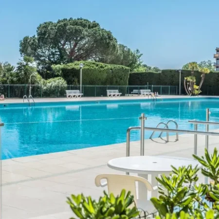 Appart Hotel Mandelieu