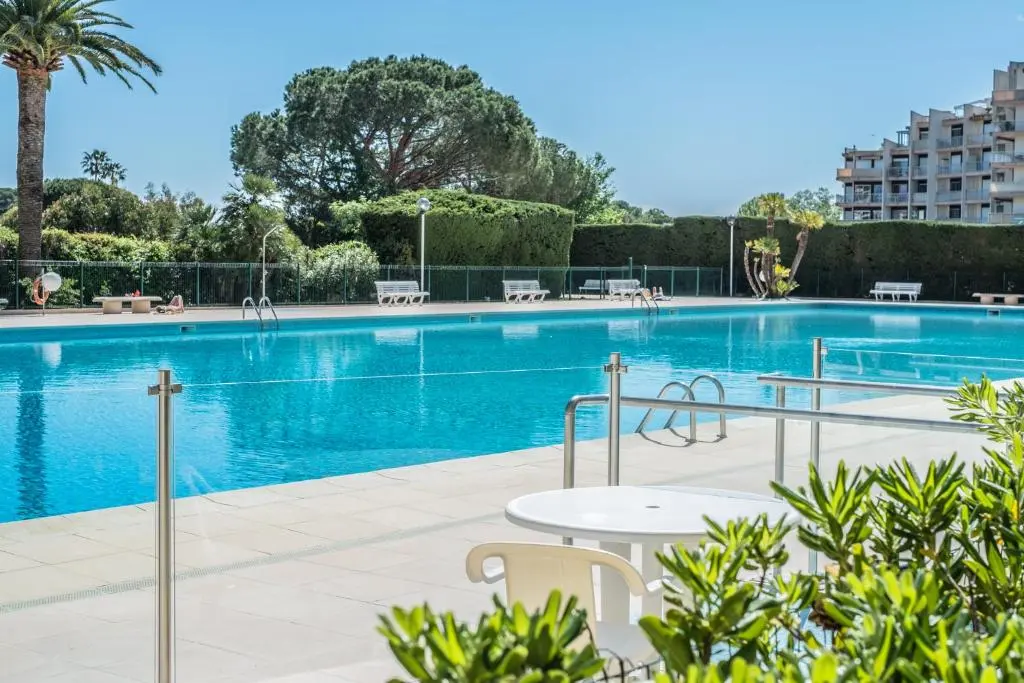 Appart Hotel Mandelieu