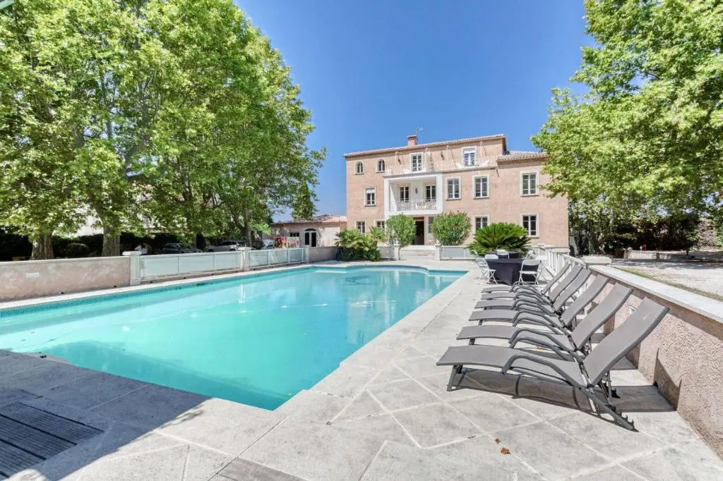 Hotel de Provence Domaine De La Nerthe