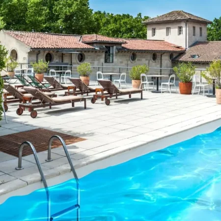 Hotel Cloitre Saint Louis