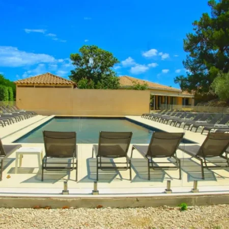 Golden Tulip Avignon Le Paradou