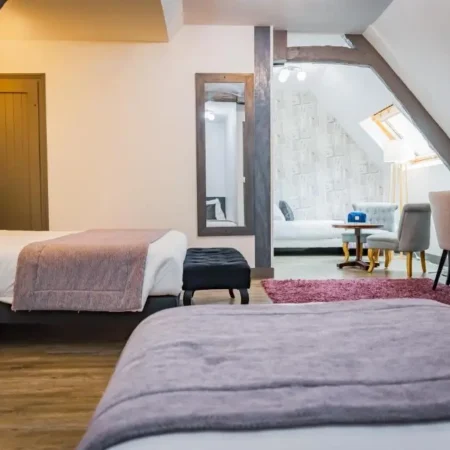 Hotel Du Luxembourg Et Restaurant Les 4 Saisons