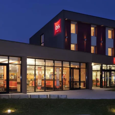 Hotel ibis Beauvais Aeroport
