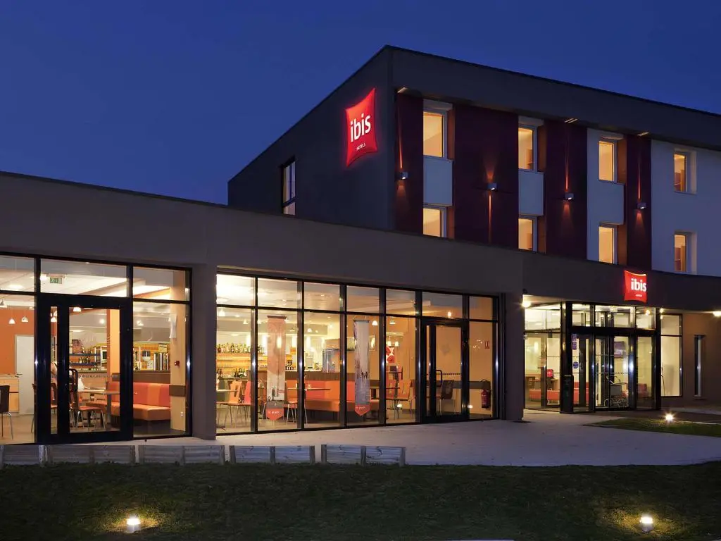 Hotel ibis Beauvais Aeroport