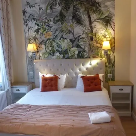 Logis Hotel Louise de Savoie