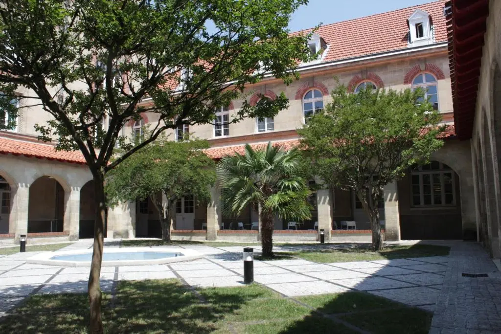 Maison Saint Louis Beaulieu