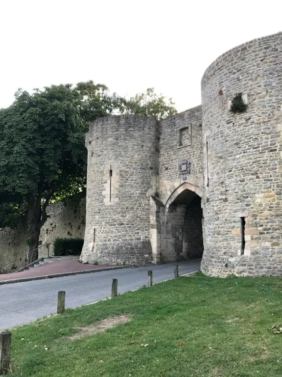 Face aux Remparts