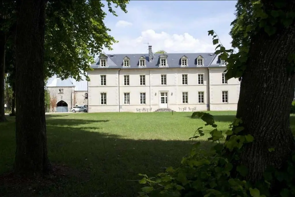 Chateau De Lazenay