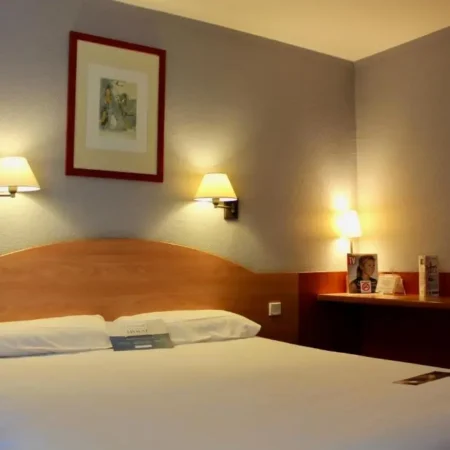 Hotel Kyriad Bourges Sud