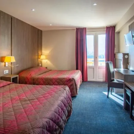HOTEL MONT-BRISON
