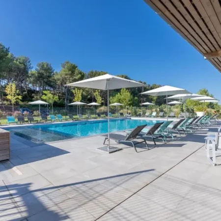 Kyriad Residence Cabries