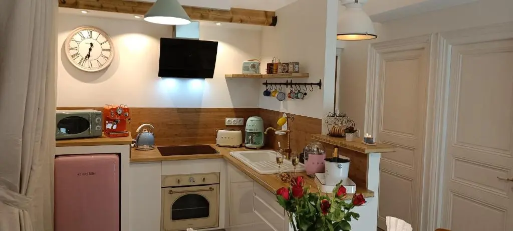 Le Marechal Duplex – Appartement avec jacuzzi dans la chambre – Centre ville de Caen
