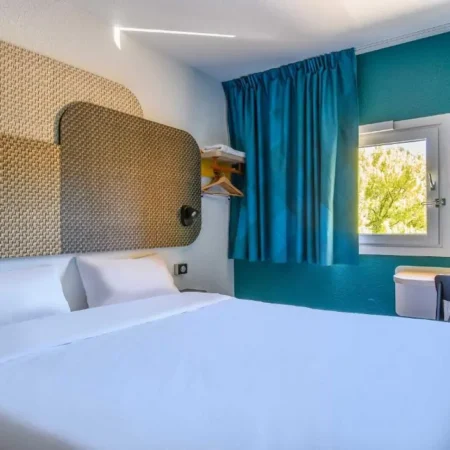 B&B HOTEL Nimes Caissargues