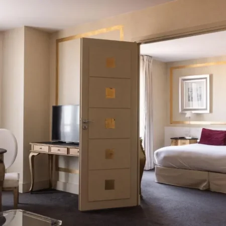 Hotel Renoir