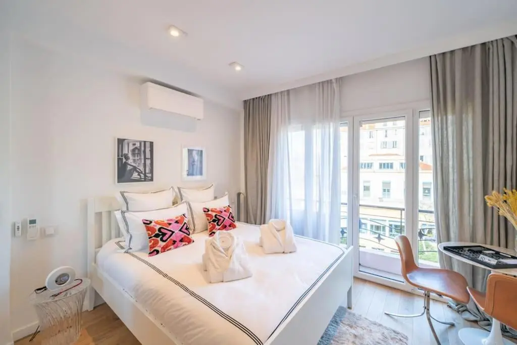 Luxury Apartment – 150m to Palais des Festivals