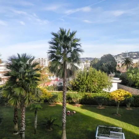 Interhome – Les terrasses de Palm Beach