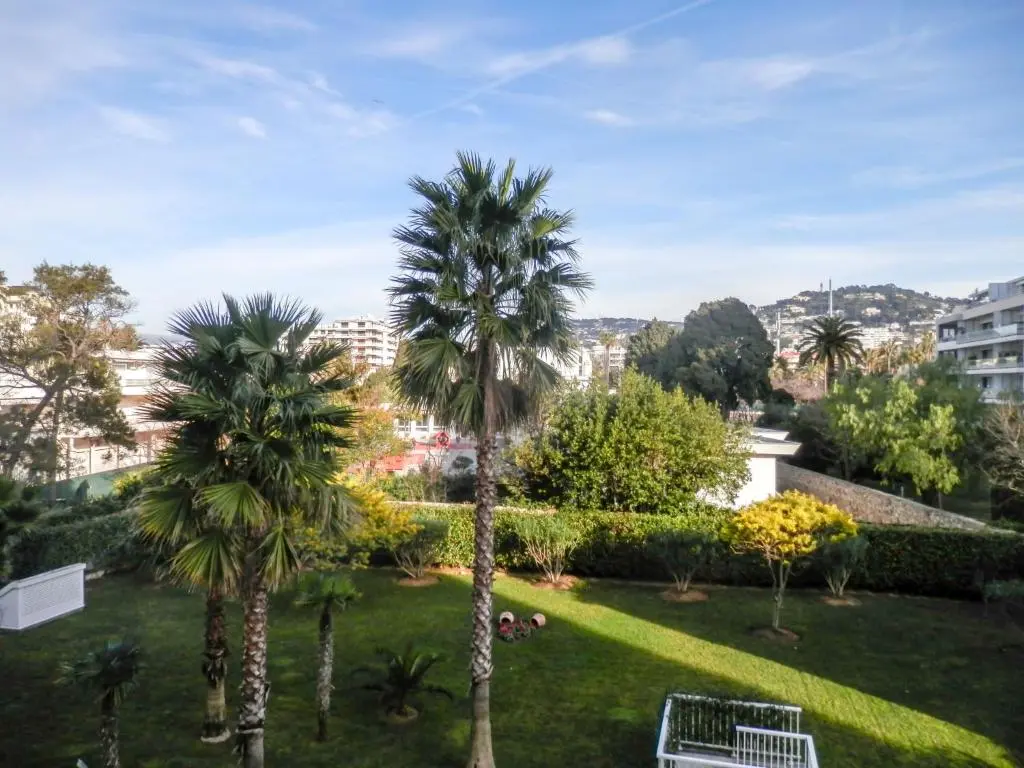 Interhome – Les terrasses de Palm Beach