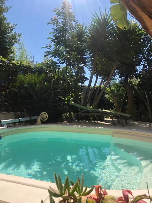 Chateau Les Alouettes | Villa Rental Cannes