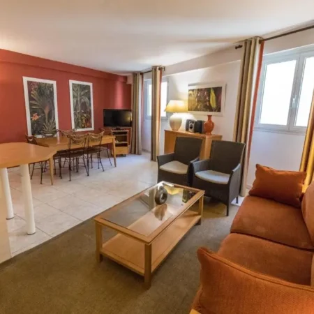 Cannes Croisette Prestige