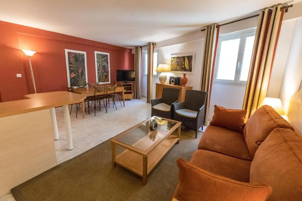 Cannes Croisette Prestige