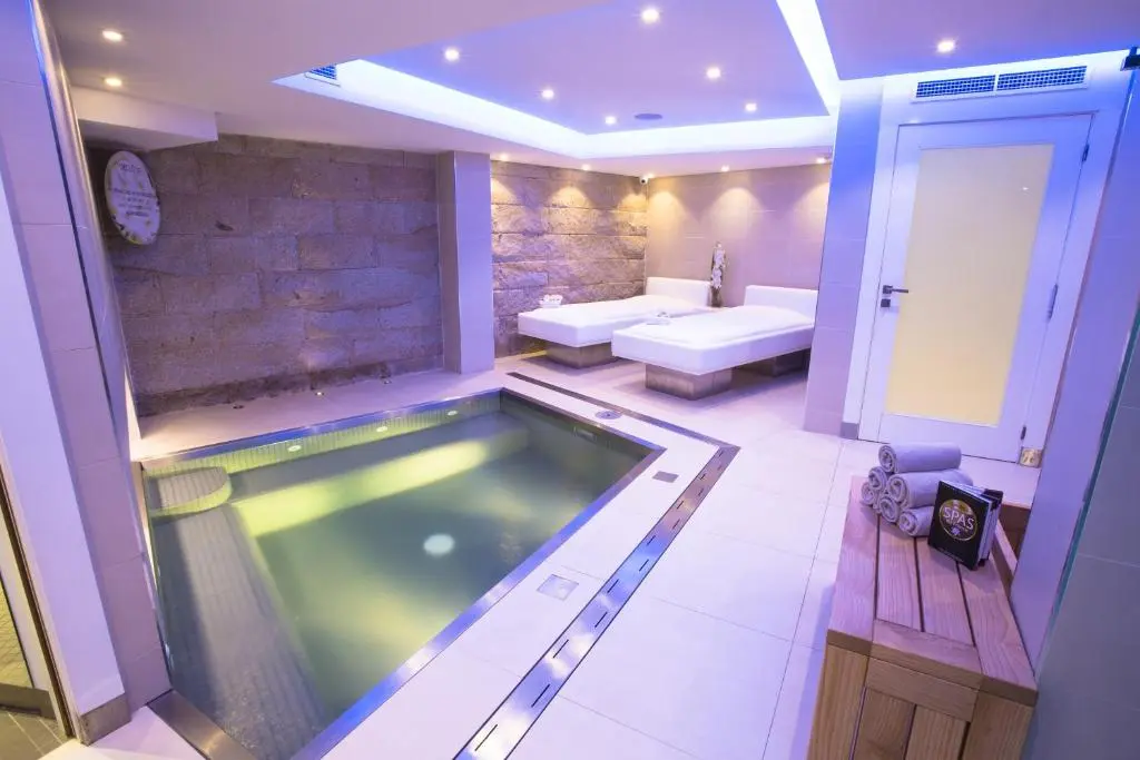 Hotel Best Western Plus Cannes Riviera