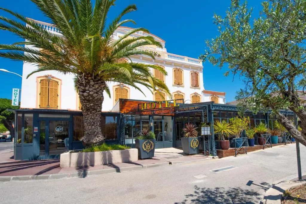 Villa Arena Hotel