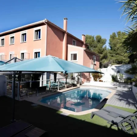 Boutique Hotel 3 etoiles la Tuiliere | Piscine – Vue Mer – Parking