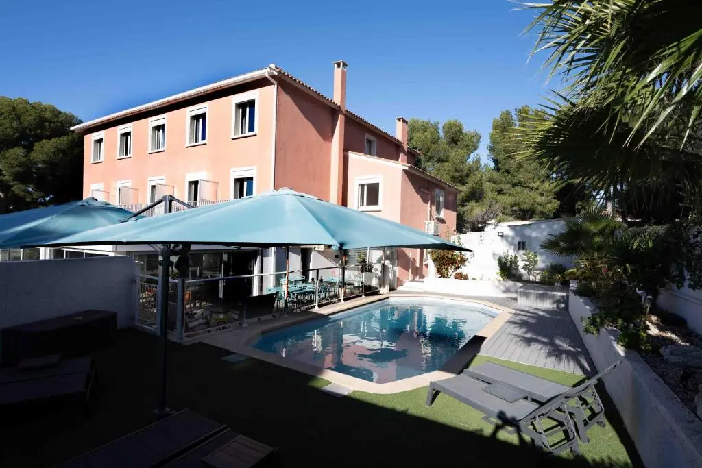 Boutique Hotel 3 etoiles la Tuiliere | Piscine – Vue Mer – Parking