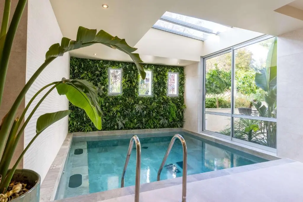 Sure Hotel Coeur de Cassis.