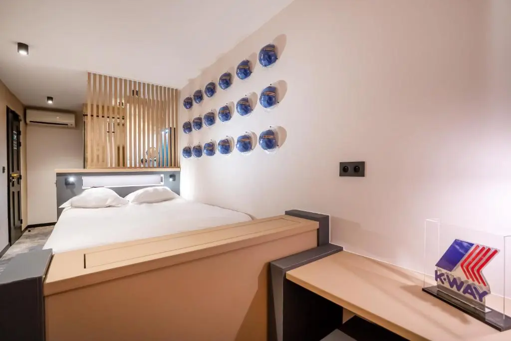 HOTEL BY REBOUL