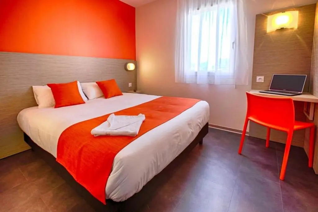Hotel Formules Club 2