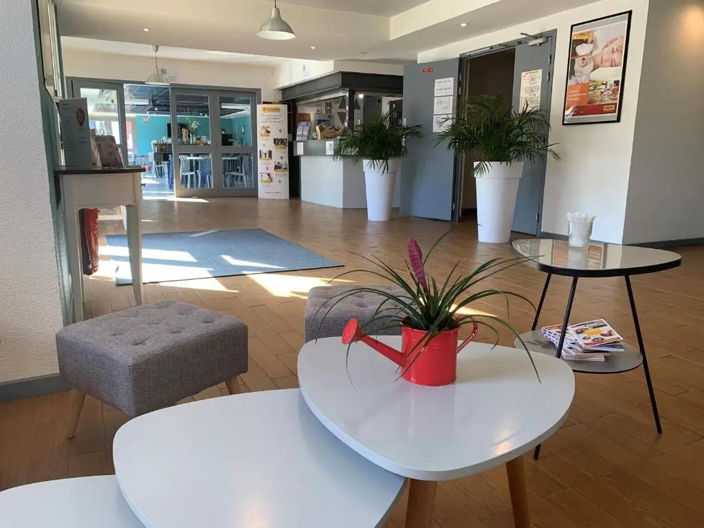 Hotel initial by balladins Tours Sud