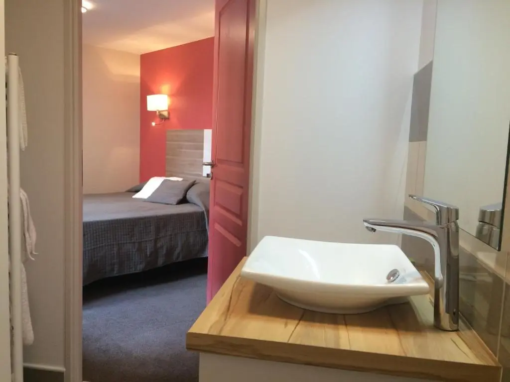 Logis Hotel Auberge du Cheval Blanc