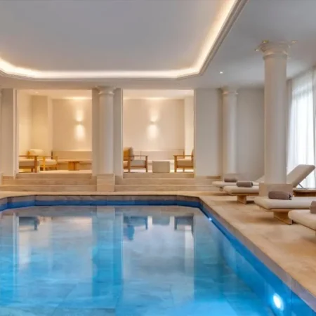 InterContinental Chantilly Chateau Mont Royal, an IHG Hotel