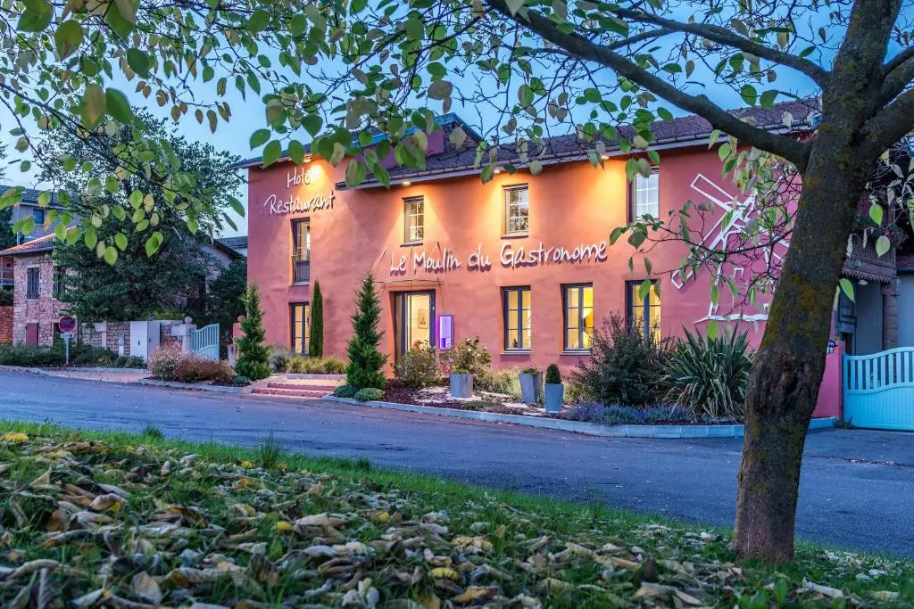 Le Moulin