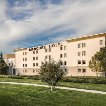 Kyriad Hotel Chartres