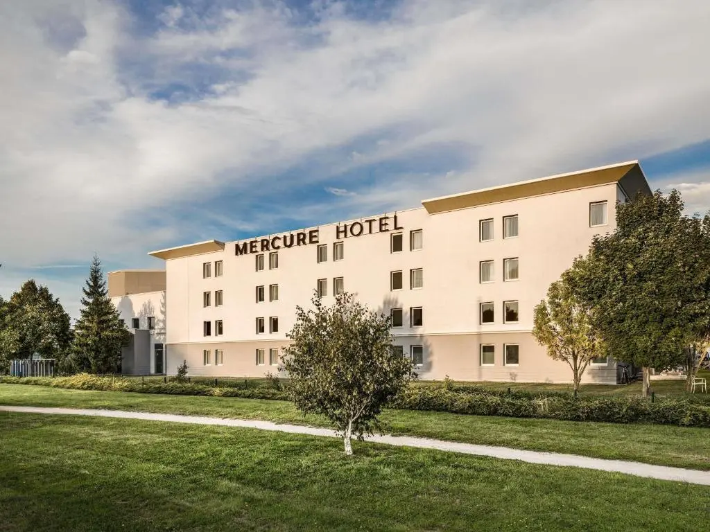 Kyriad Hotel Chartres
