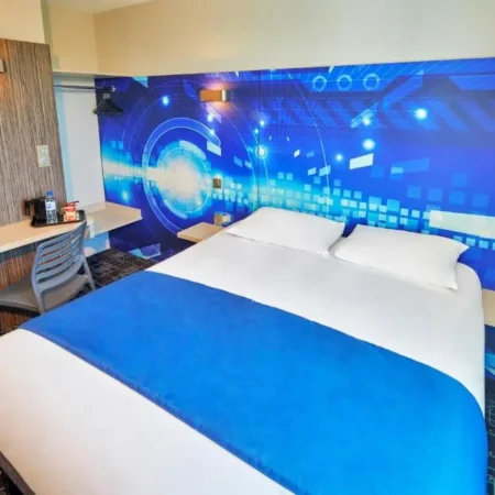 Kyriad Poitiers Hotel – Jules Verne