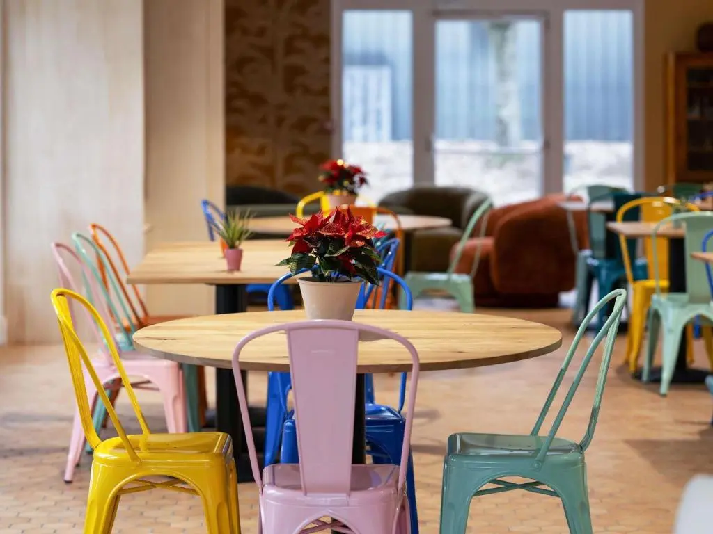 greet Hotel Chatellerault