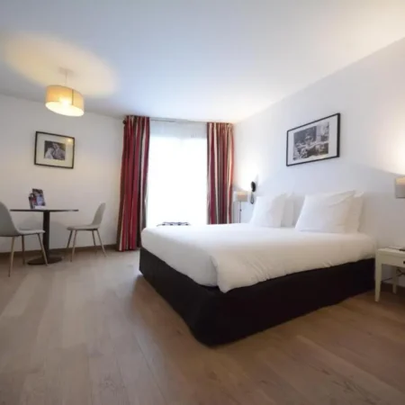 Hotel CERISE Paris Chatou
